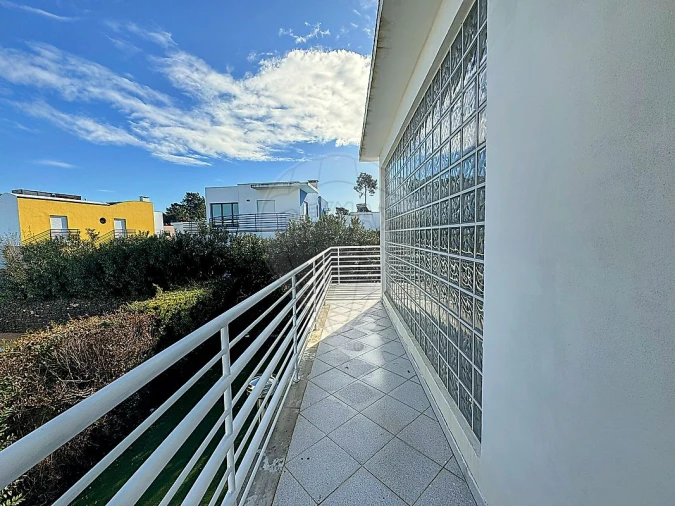 Moradia T4 para Arrendamento em Quinta do Anjo Foto 12