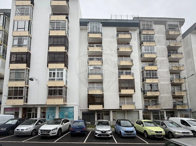 Loja para Venda em Rio de Mouro Foto 2