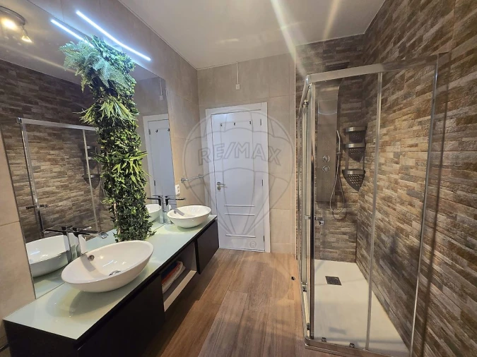 Apartamento T3 para Venda em Pedrouços Foto 22