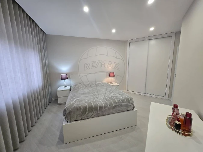 Apartamento T3 para Venda em Pedrouços Foto 19