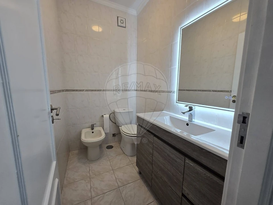 Apartamento T3 para Venda em Pedrouços Foto 13