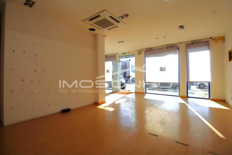 Prédio para Venda em Marinha Grande Foto 10