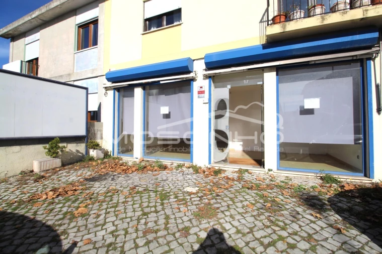 Prédio para Venda em Marinha Grande Foto 2