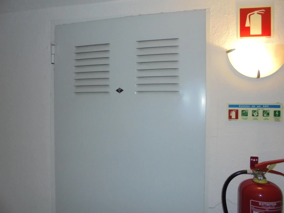 Apartamento T2 para Venda em Agualva e Mira-Sintra Foto 20