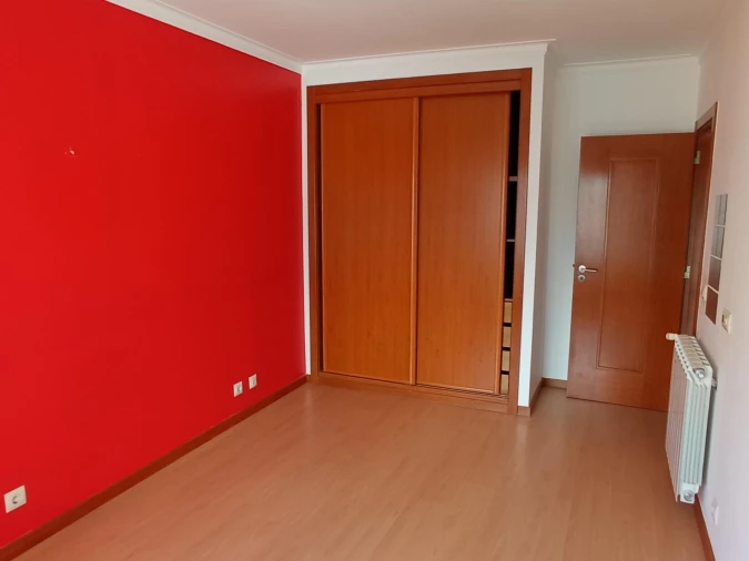 Apartamento T2 para Venda em Agualva e Mira-Sintra Foto 7