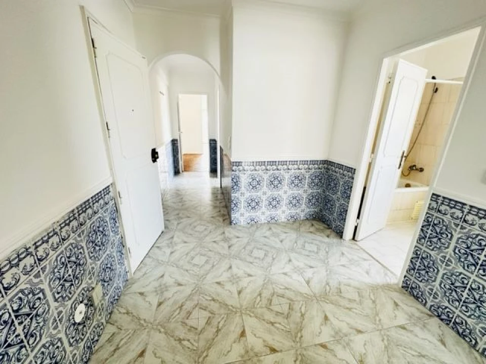 Apartamento T2 para Venda em Agualva e Mira-Sintra Foto 3