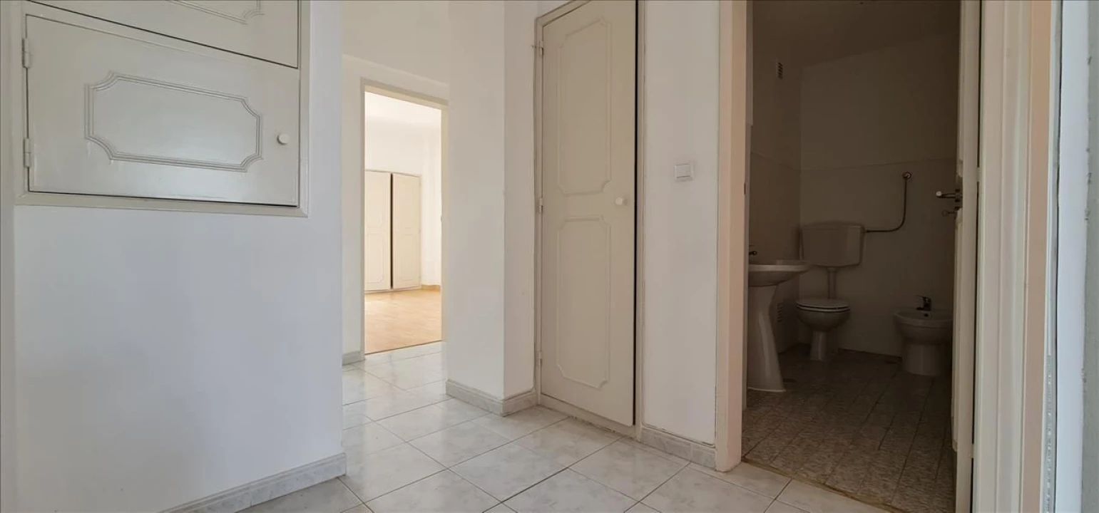 Apartamento T3 para Venda em Rio de Mouro Foto 10