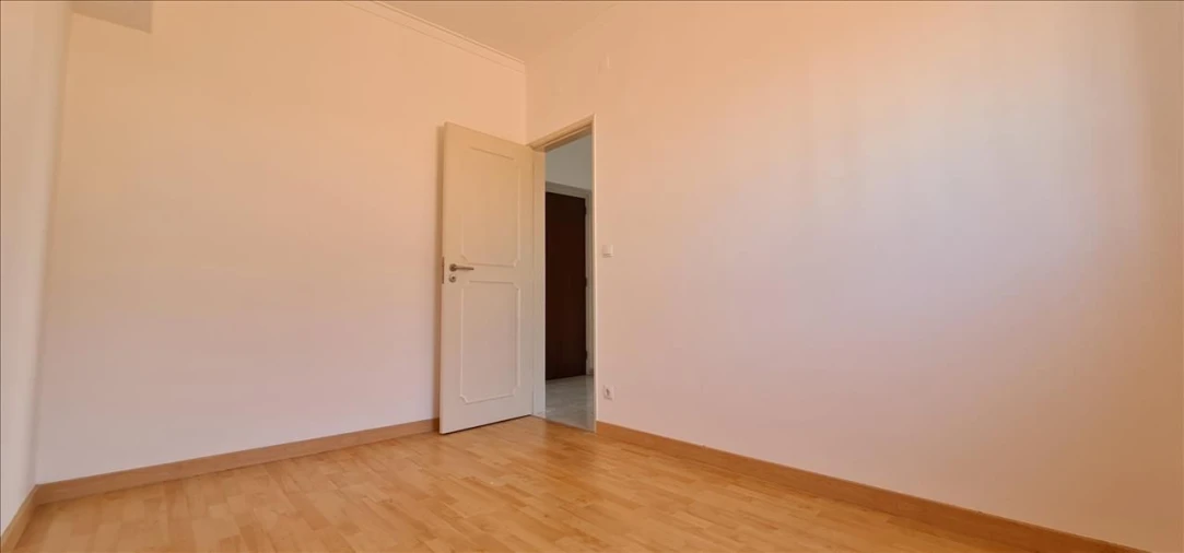 Apartamento T3 para Venda em Rio de Mouro Foto 9