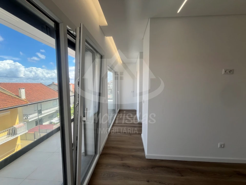 Moradia T4 para Venda em Santa Iria de Azoia, São João da Talha e Bobadela Foto 17