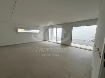 Moradia T4 para Venda em Santa Iria de Azoia, São João da Talha e Bobadela