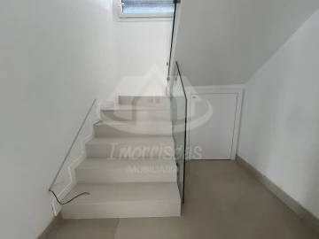 Moradia T4 para Venda em Santa Iria de Azoia, São João da Talha e Bobadela