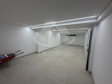 Moradia T4 para Venda em Santa Iria de Azoia, São João da Talha e Bobadela