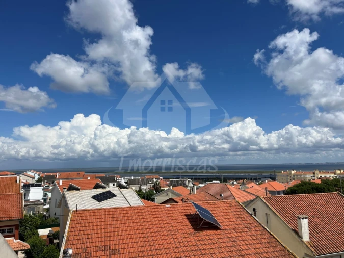 Moradia T4 para Venda em Santa Iria de Azoia, São João da Talha e Bobadela Foto 30