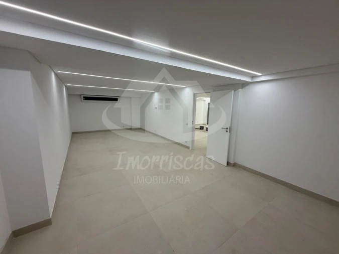 Moradia T4 para Venda em Santa Iria de Azoia, São João da Talha e Bobadela Foto 43