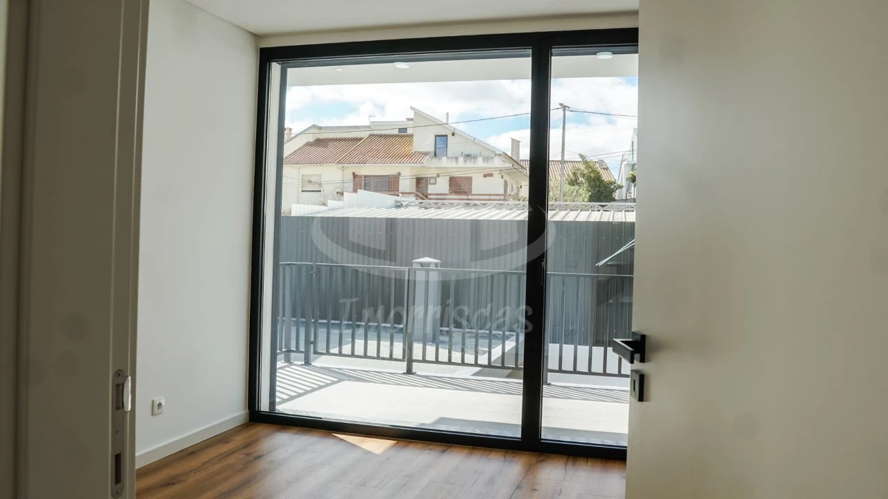 Moradia T5 para Venda em Santa Iria de Azoia, São João da Talha e Bobadela Foto 22