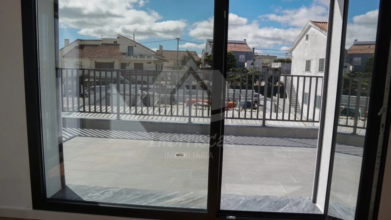 Moradia T5 para Venda em Santa Iria de Azoia, São João da Talha e Bobadela Foto 41