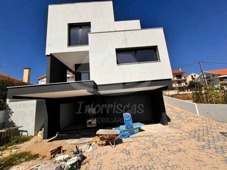 Moradia T4 para Venda em Santa Iria de Azoia, São João da Talha e Bobadela Foto 6