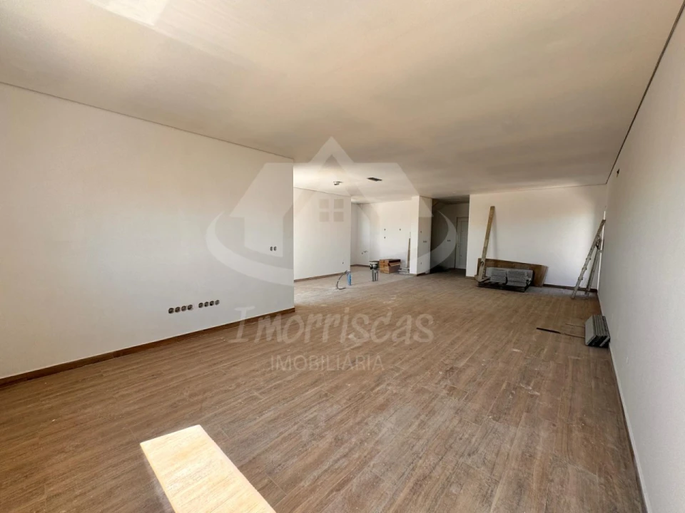 Moradia T4 para Venda em Santa Iria de Azoia, São João da Talha e Bobadela Foto 11