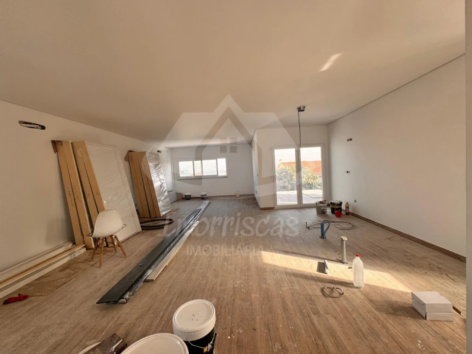 Moradia T4 para Venda em Santa Iria de Azoia, São João da Talha e Bobadela Foto 10