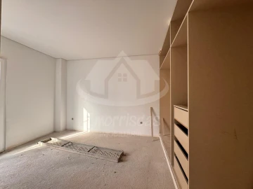 Moradia T4 para Venda em Santa Iria de Azoia, São João da Talha e Bobadela