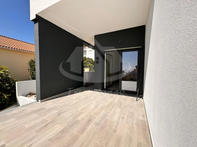 Moradia T4 para Venda em Santa Iria de Azoia, São João da Talha e Bobadela Foto 7