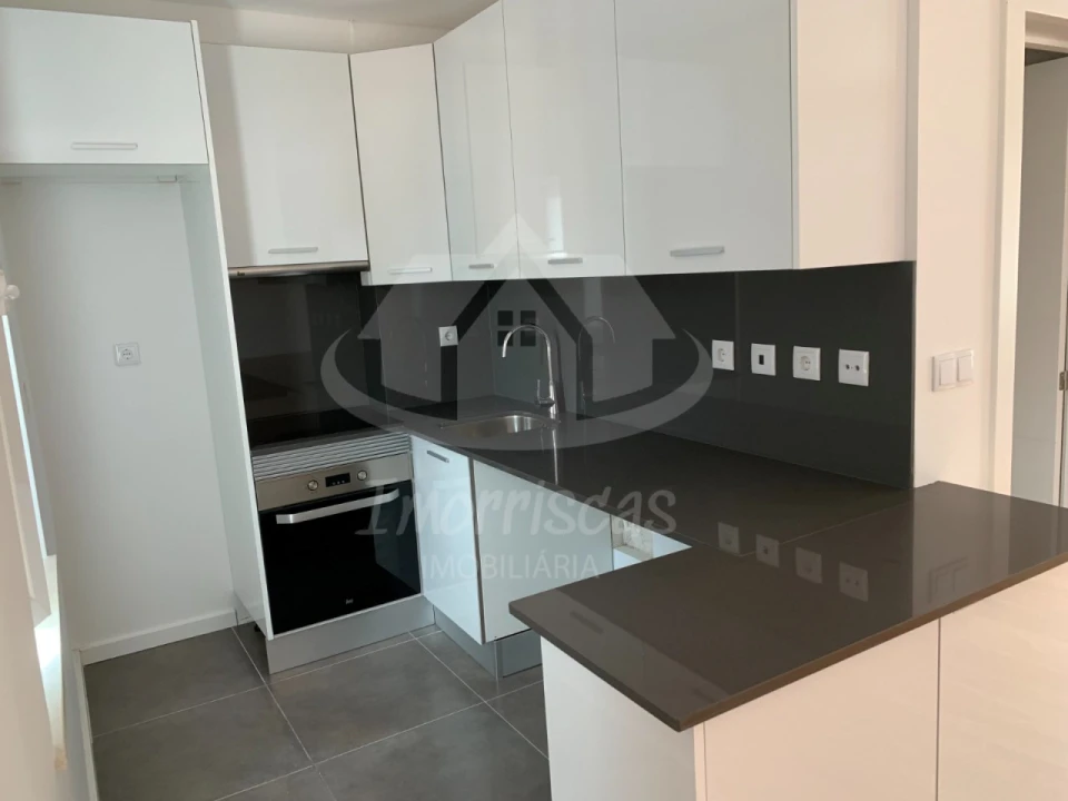 Apartamento T3 para Venda em São Vicente Foto 5