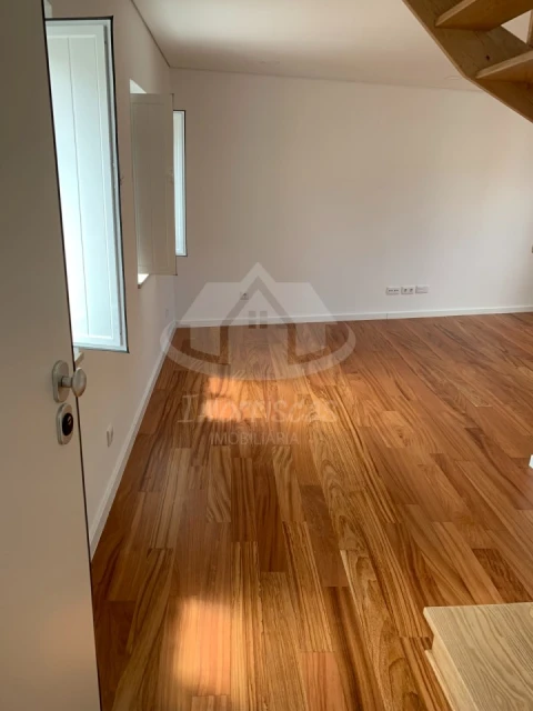 Apartamento T3 para Venda em São Vicente