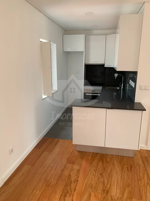 Apartamento T3 para Venda em São Vicente