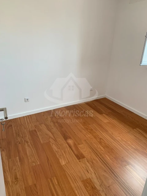 Apartamento T3 para Venda em São Vicente