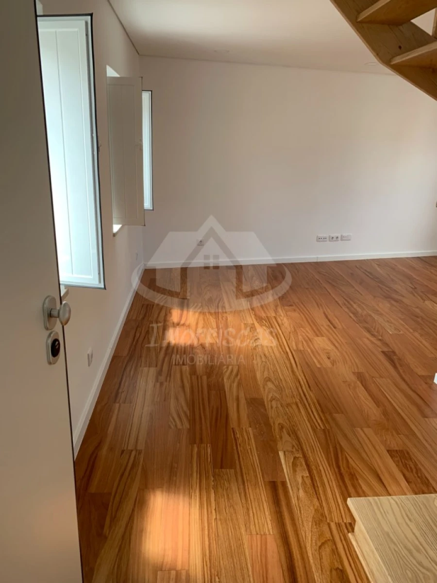 Apartamento T3 para Venda em São Vicente Foto 4
