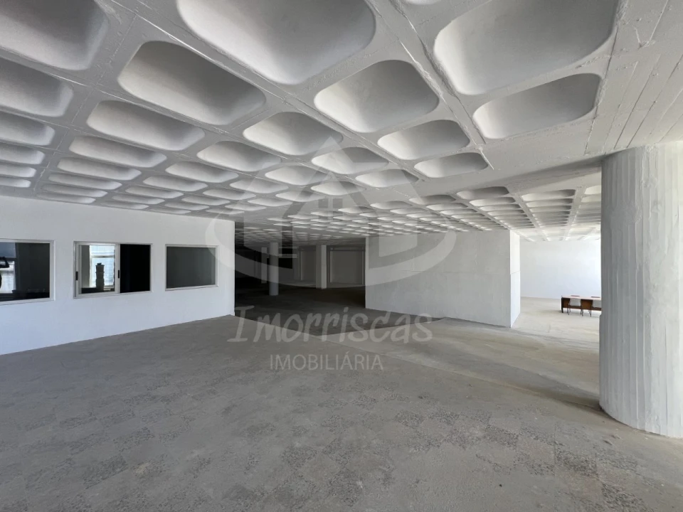 Armazém para Venda em Sacavém e Prior Velho Foto 4