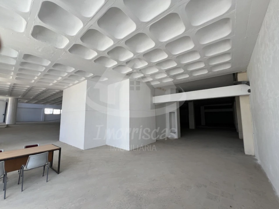 Armazém para Venda em Sacavém e Prior Velho Foto 11