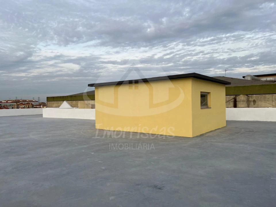 Armazém para Venda em Sacavém e Prior Velho Foto 25