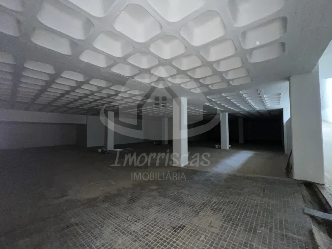 Armazém para Venda em Sacavém e Prior Velho Foto 18