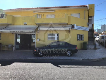 Negócio para Cedência de Quotas em Santa Iria de Azoia, São João da Talha e Bobadela