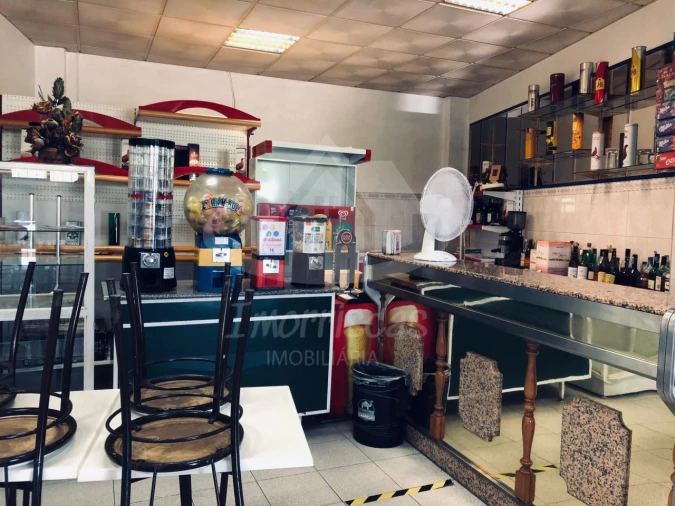 Negócio para Cedência de Quotas em Santa Iria de Azoia, São João da Talha e Bobadela Foto 6