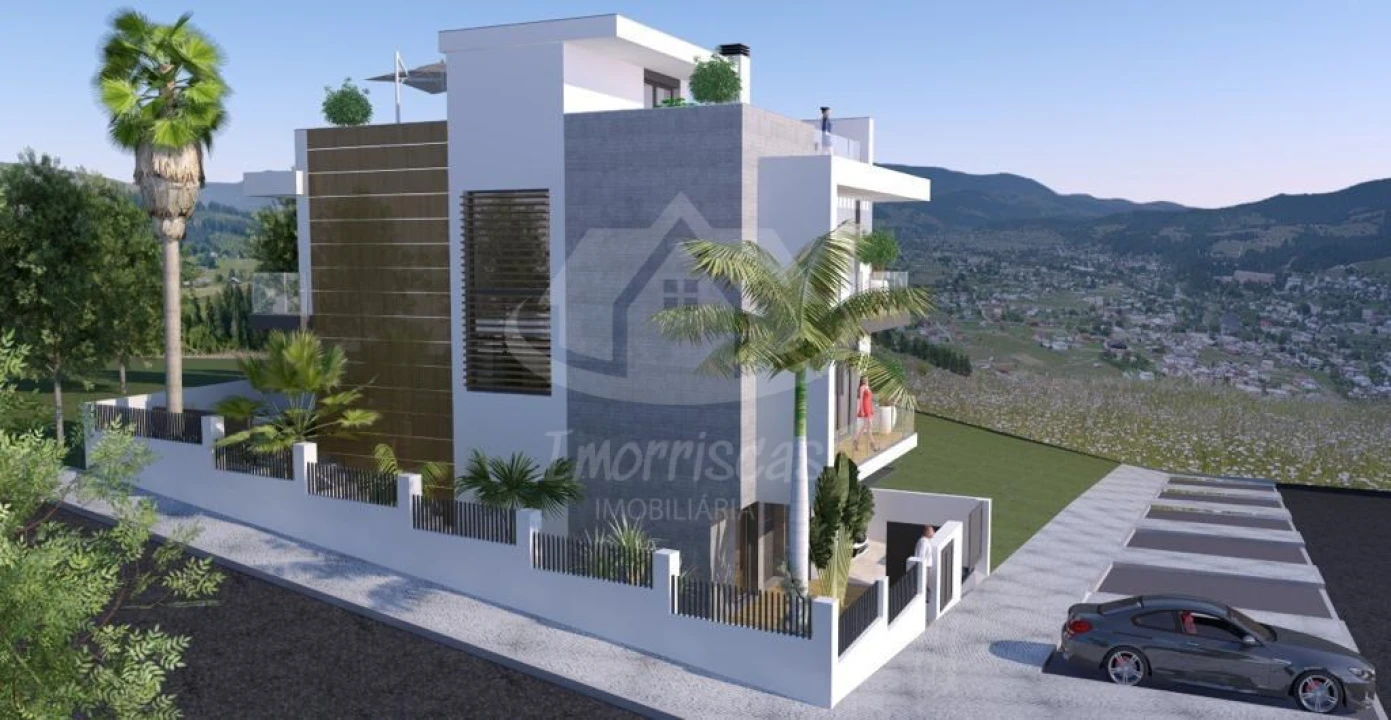 Moradia T4 para Venda em Vialonga Foto 2