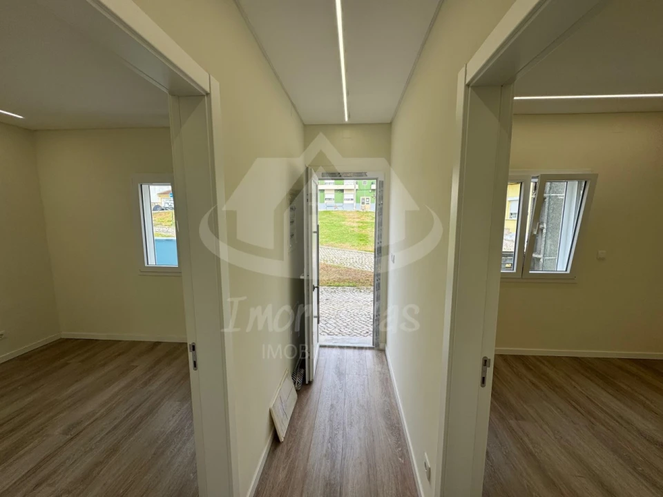 Moradia T2 para Venda em Santa Iria de Azoia, São João da Talha e Bobadela Foto 2