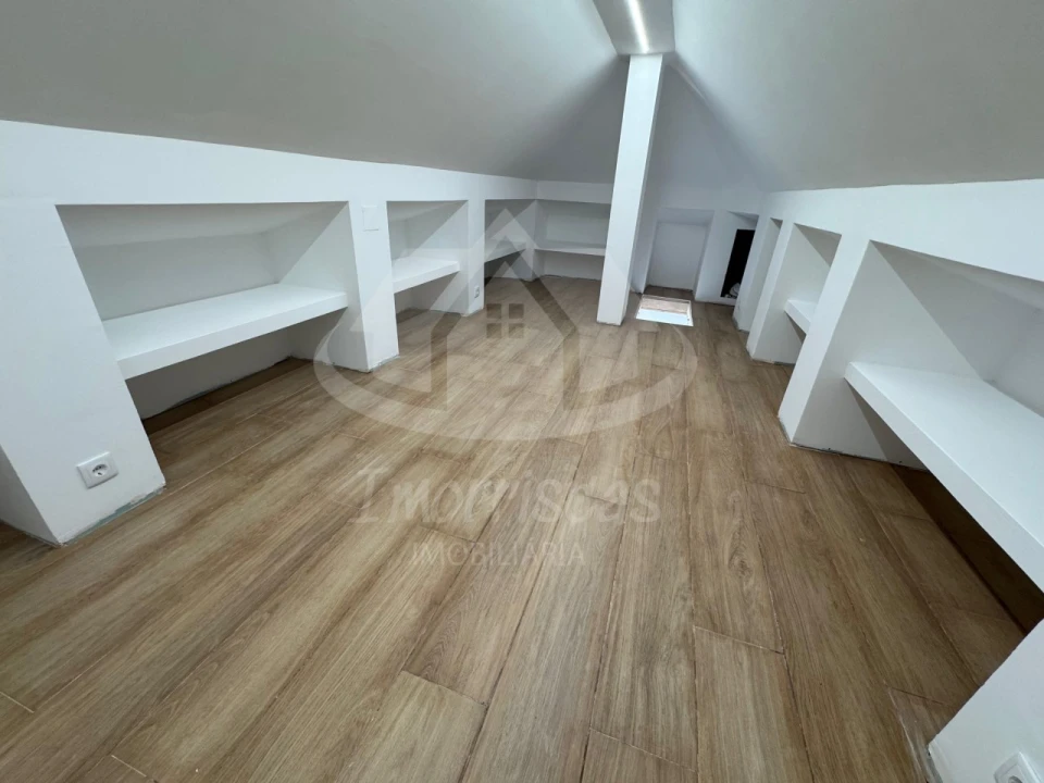 Moradia T2 para Venda em Santa Iria de Azoia, São João da Talha e Bobadela Foto 36