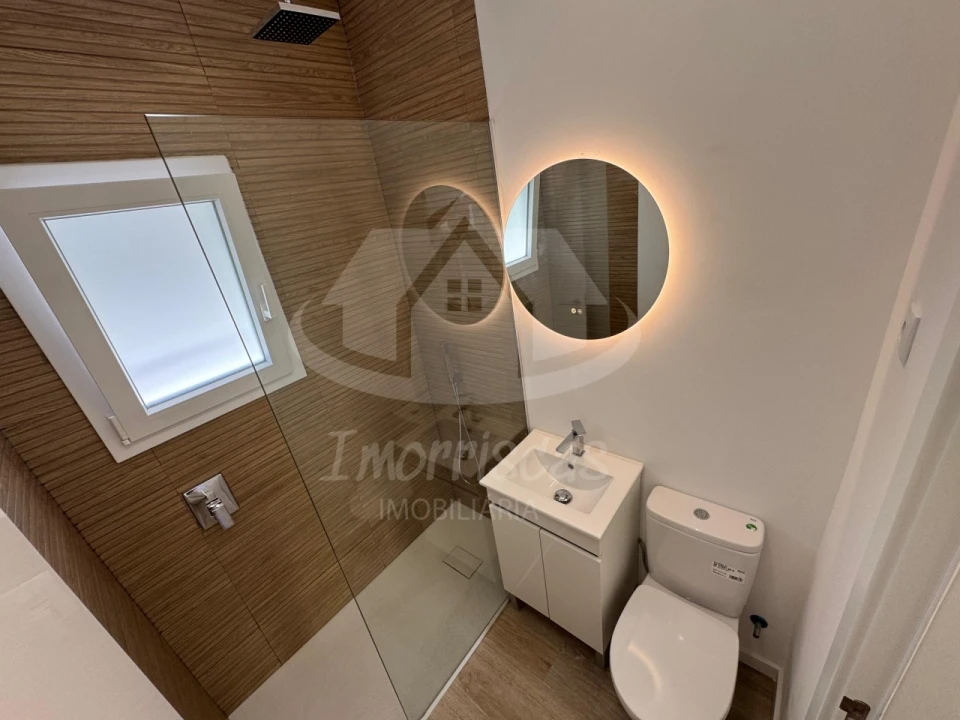 Moradia T2 para Venda em Santa Iria de Azoia, São João da Talha e Bobadela Foto 28