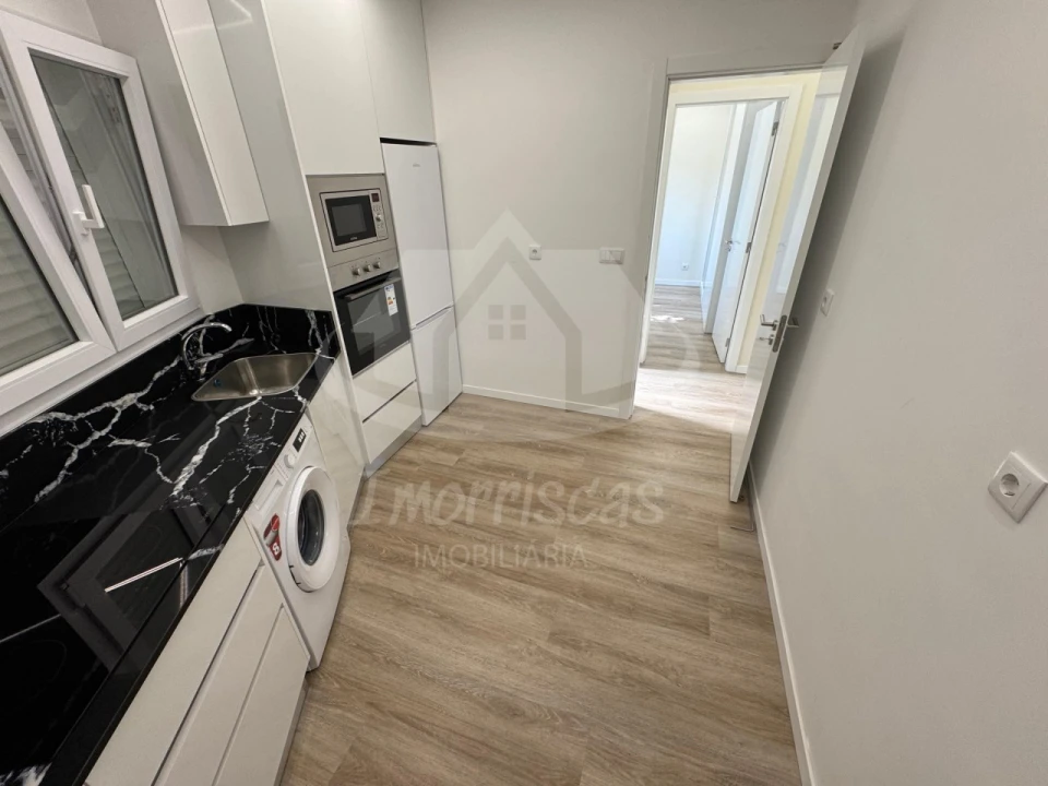 Moradia T2 para Venda em Santa Iria de Azoia, São João da Talha e Bobadela Foto 9