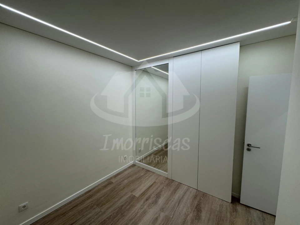 Moradia T2 para Venda em Santa Iria de Azoia, São João da Talha e Bobadela Foto 21