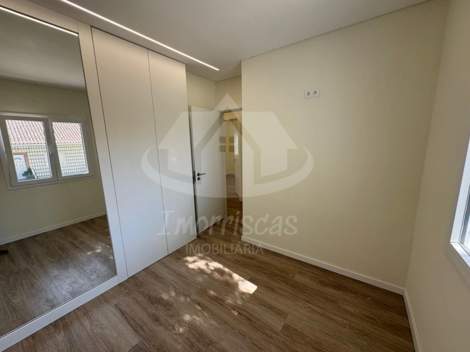 Moradia T2 para Venda em Santa Iria de Azoia, São João da Talha e Bobadela Foto 20
