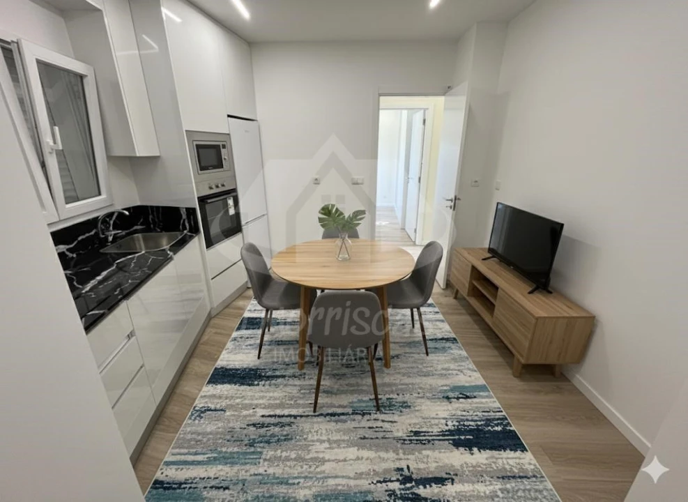 Moradia T2 para Venda em Santa Iria de Azoia, São João da Talha e Bobadela Foto 3