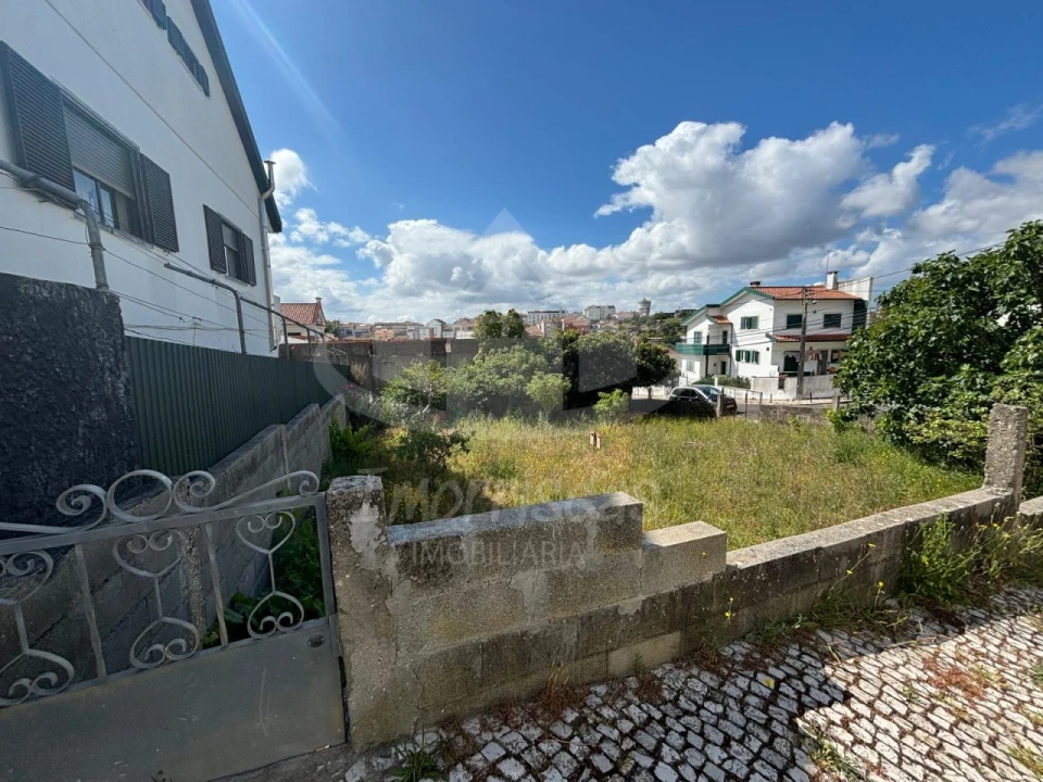 Terreno para Venda em Santa Iria de Azoia, São João da Talha e Bobadela Foto 2