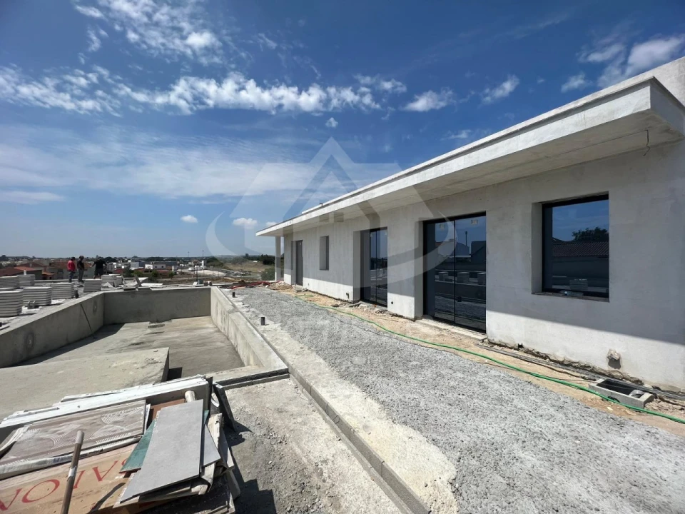 Moradia T4 para Venda em Cartaxo e Vale da Pinta Foto 3