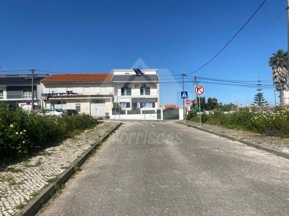 Moradia T4 para Venda em Santa Iria de Azoia, São João da Talha e Bobadela Foto 13