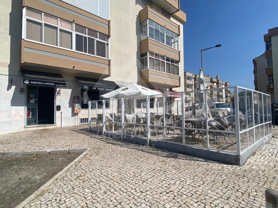 Negócio para Cedência de Quotas em Santa Iria de Azoia, São João da Talha e Bobadela Foto 1