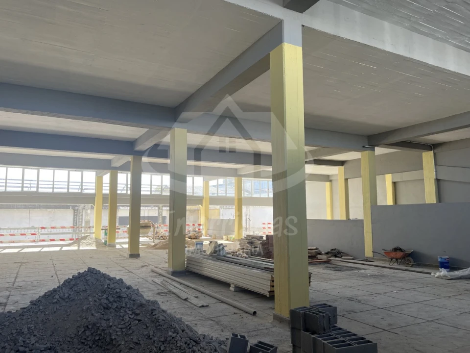 Armazém para Venda em Sacavém e Prior Velho Foto 7