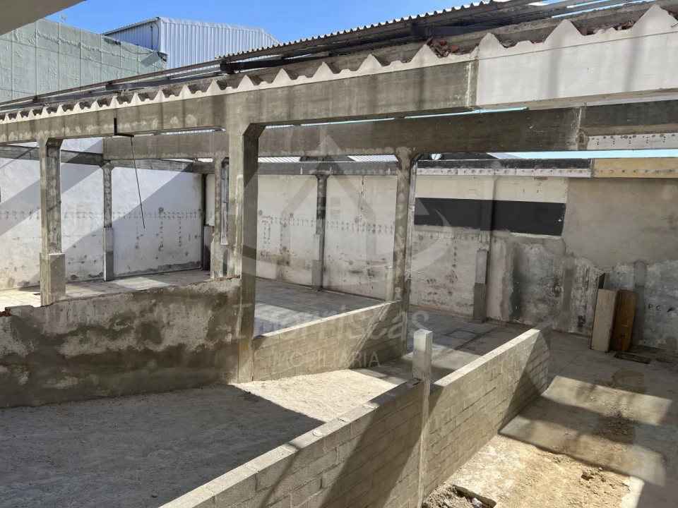 Armazém para Venda em Sacavém e Prior Velho Foto 18